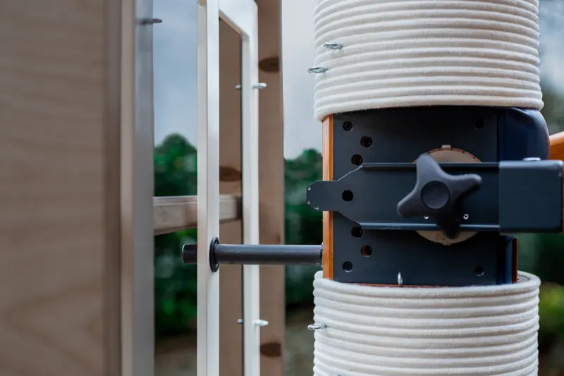 Arretierstange im Körper des Wooden Buddy